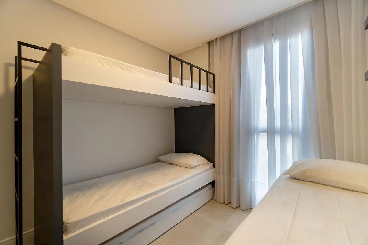 דירה בומבינאס Porto Madero - Apartamento Alto Padrao Em Condo Com Piscina ברזיל